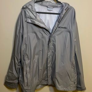 Columbia Light Gray Men’s raincoat XXL